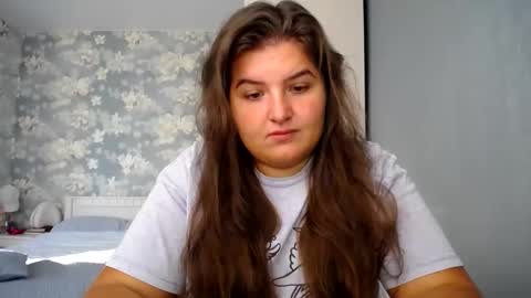 Snapshot of elanis_blair chatting on 09.30.25 Elanis online show from 09.30.25