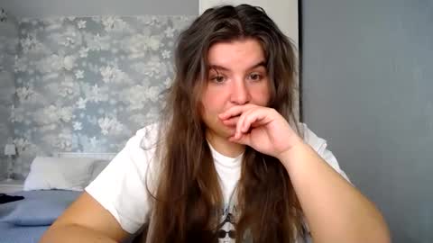 Elanis online show from 04.01.26