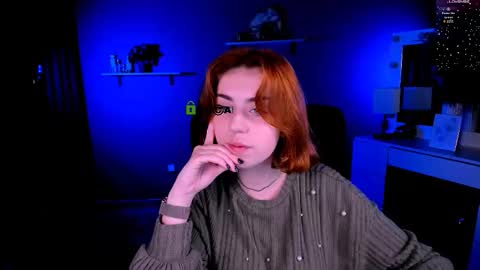 Snapshot of elara_night chatting on 09.29.25 elara_night online show from 09.29.25