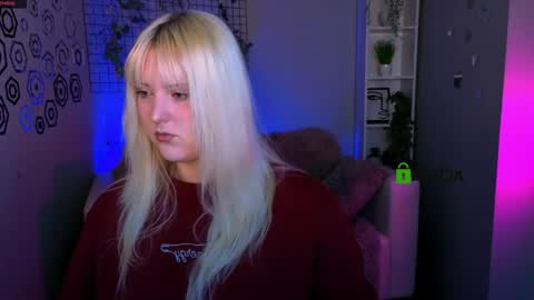 Elara online show from 04.12.26