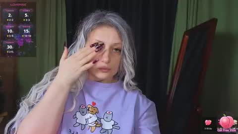 Snapshot of elarasable chatting on 01.15.26 elarasable online show from 01.15.26