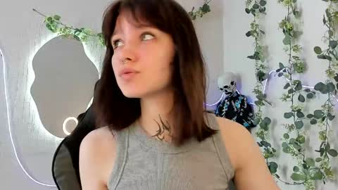 elastikiss online show from 04.19.26