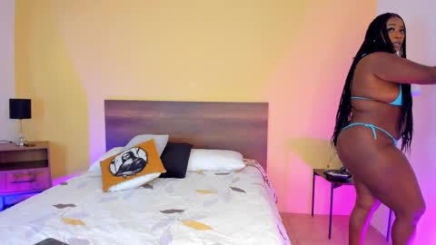 Snapshot of elawalker1 chatting on 02.24.25 Ela online show from 02.24.25