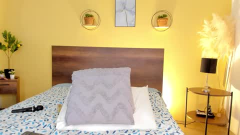 Snapshot of elawalker1 chatting on 09.24.25 Ela online show from 09.24.25