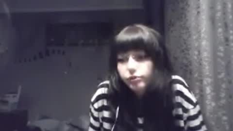 Snapshot of elaynetanton chatting on 04.23.26 Lia online show from 04.23.26