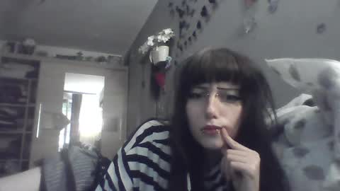 Snapshot of elaynetanton chatting on 05.25.26 Lia online show from 05.25.26