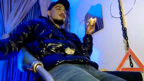 Snapshot of elcaballeroblack chatting on 10.20.25 elcaballeroblack online show from 10.20.25