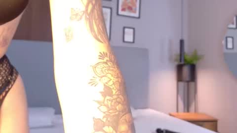 ELECTRA  online show from 10.18.25