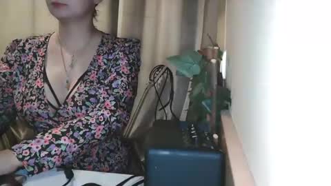 Snapshot of electrocute_me chatting on 01.18.25 Julia Follow me on Onlyfansju grosroberts online show from 01.18.25