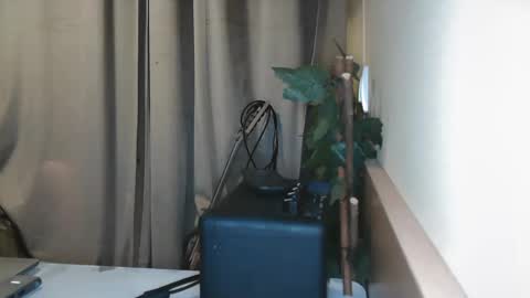 Snapshot of electrocute_me chatting on 01.21.25 Julia Follow me on Onlyfansju grosroberts online show from 01.21.25