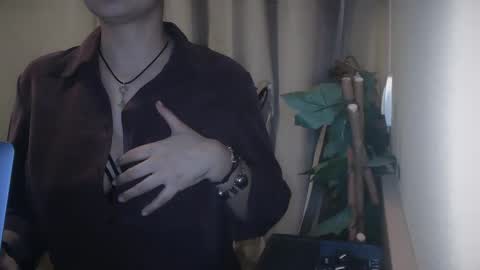 Snapshot of electrocute_me chatting on 03.09.25 Julia Follow me on Onlyfansju grosroberts online show from 03.09.25