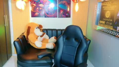 Snapshot of electrogoddess chatting on 09.27.25 electrogoddess online show from 09.27.25