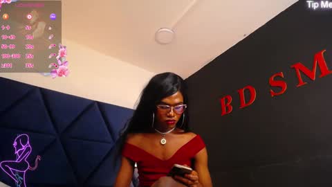 Snapshot of elektra_abundance_ chatting on 02.08.25 Elektra abundance online show from 02.08.25