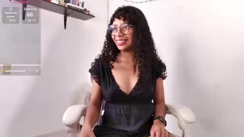Snapshot of elektra_williams chatting on 01.08.25 elektra_williams online show from 01.08.25
