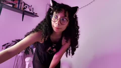 Snapshot of elektra_williams chatting on 02.12.25 elektra_williams online show from 02.12.25