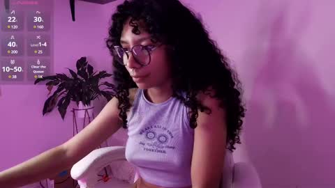Snapshot of elektra_williams chatting on 03.05.25 elektra_williams online show from 03.05.25