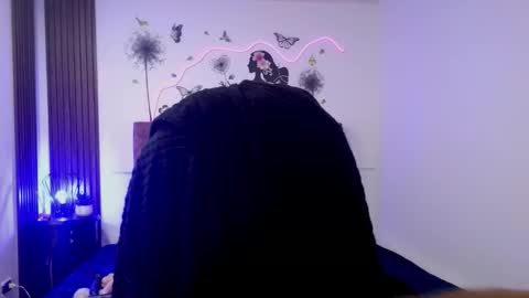 Elena online show from 11.18.25