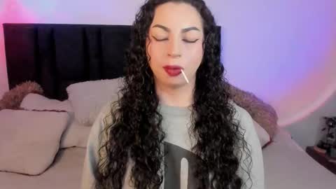 Elena  online show from 10.23.25