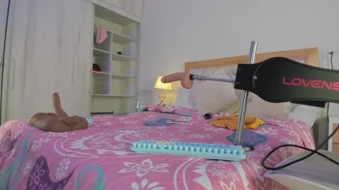 Elena online show from 12.16.25