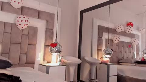 Snapshot of elena_watsonn chatting on 02.14.26 Elena Watsonn online show from 02.14.26