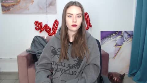 elenaoconar online show from 02.25.25