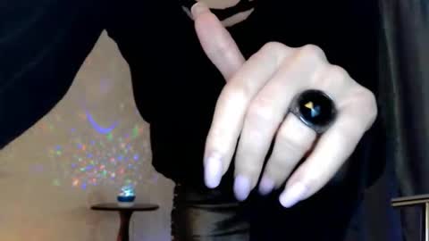 Snapshot of elenaza chatting on 11.03.25 elenaza online show from 11.03.25