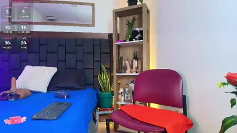 elenna_boobs_ online show from 02.19.26