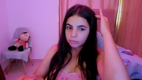 Snapshot of elenna_hotx chatting on 06.08.26 agnes online show from 06.08.26
