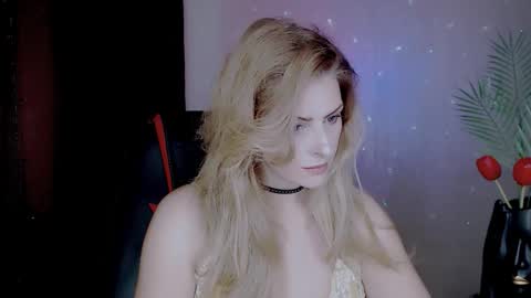 Elli online show from 10.09.25