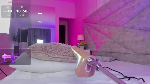 Snapshot of eli_heaven chatting on 11.09.25 eli_heaven online show from 11.09.25