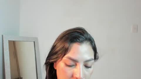 Snapshot of eli_hot5 chatting on 03.12.25 Elizabeth online show from 03.12.25