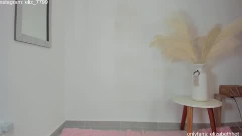 Snapshot of eli_hot5 chatting on 10.16.25 Elizabeth online show from 10.16.25