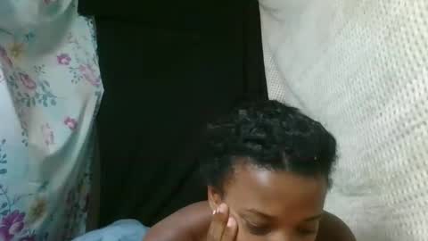 elia011 online show from 02.15.26