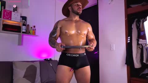 Snapshot of elian1641 chatting on 02.17.26 elian online show from 02.17.26