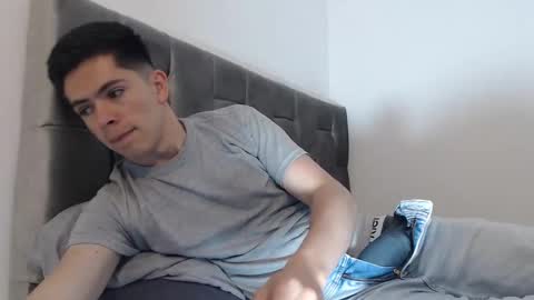 Snapshot of elian_tg chatting on 09.22.25 Elian online show from 09.22.25