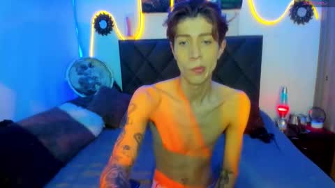 Snapshot of eliann_adam chatting on 12.02.25 eliann_adam online show from 12.02.25