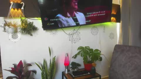 Snapshot of eliann_adam chatting on 04.30.26 eliann_adam online show from 04.30.26