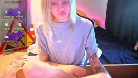 elieiza_xo online show from 05.17.26