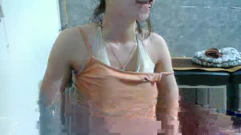 Snapshot of eliesweet9x chatting on 09.29.25 eliesweet9x online show from 09.29.25