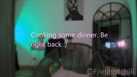 Snapshot of elihotchili chatting on 01.15.25 Eli online show from 01.15.25