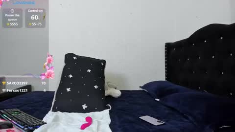 elii_sweet_ online show from 01.25.25