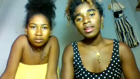 elina981 online show from 03.26.26