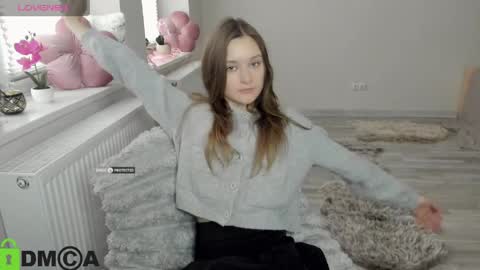 elina_x online show from 04.01.26