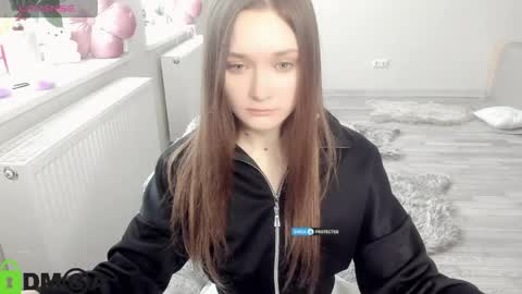 elina_x online show from 04.07.26
