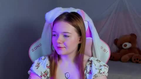 Snapshot of elinavale chatting on 03.11.26 elinavale online show from 03.11.26