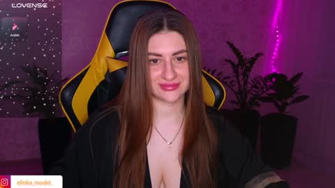 Snapshot of elinkalove chatting on 01.26.25 Elina online show from 01.26.25