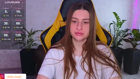 Snapshot of elinkalove chatting on 02.11.25 Elina online show from 02.11.25