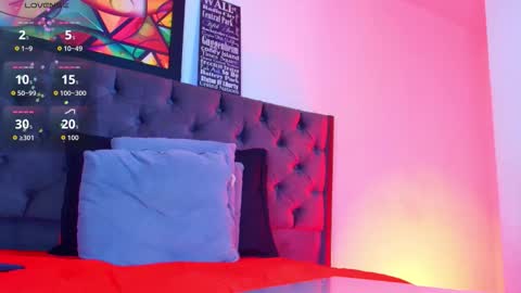 Elinne hendrix  online show from 02.24.26