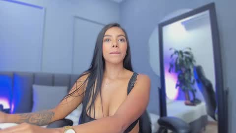 Elisa online show from 09.12.25