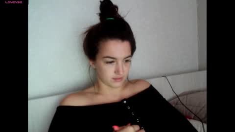 Snapshot of elisa_dove208 chatting on 09.25.25 elisa_dove208 online show from 09.25.25
